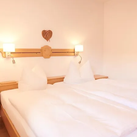여관 Haus Lofertal 3*