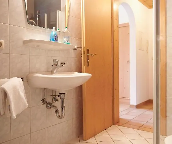 Haus Lofertal بيت ريفي ريت ام وينكل
